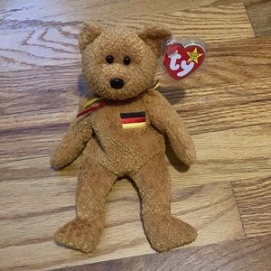 Germania 1999 Ty beanie baby original with tag cover.